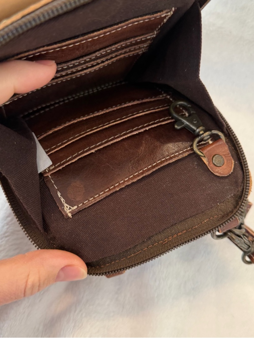 Bed Stu Alelike Crossbody Phone Bag - Picture 3 of 4